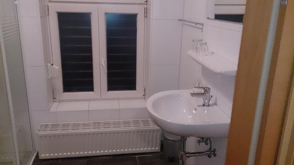 Gasthof Zum Goldenen Pflug Amstetten Pokoj fotografie